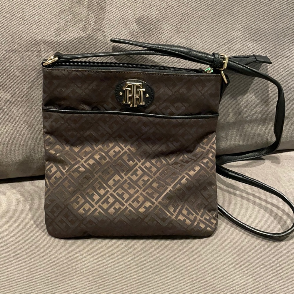 Tommy Hilfiger Jacquard Crossbody